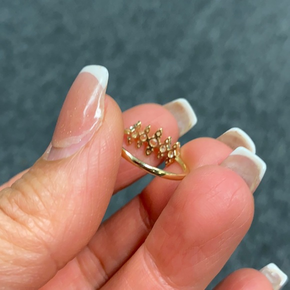 New 14K Yellow Gold CZ Unique promise Ring Band - Picture 8 of 10